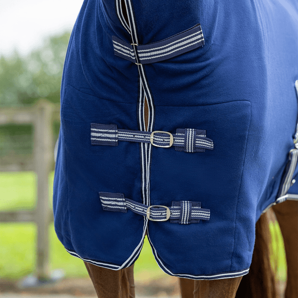 Hovedbilde QHP Fleece rug basic with neck blue